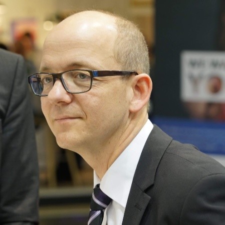 MIKRO AN! | Daniel Pfofe