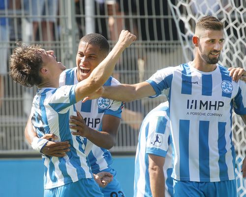 Regio TV | Stuttgarter Kickers grüßen von der Spitze