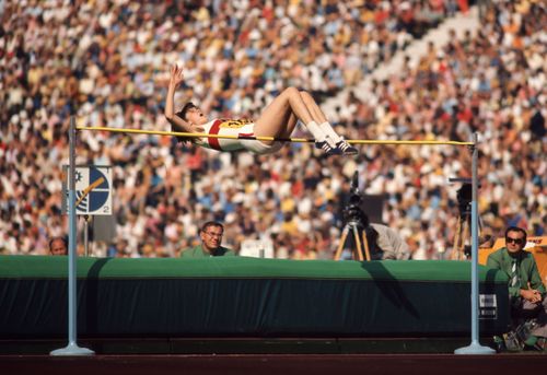 Ulrike Nasse-Meyfarth wurde als 16-Jährige Olympiasiegerin im Hochsprung. | Foto: Pressefoto Baumann ZEITREISE | Spiele mit großer Nachwirkung