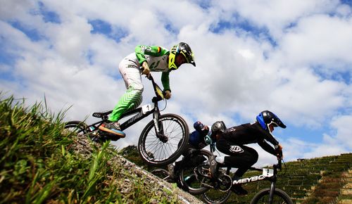 Für die besten BMX-Rennfahrerinnen und -Rennfahrer des Landes am Samstag (11. Oktober 2025) und am Sonntag (12. Oktober 2025) auf dem BMX-Track in der Ingersheimer Talstraße um die Tages- und Gesamtsiege in der BMX-Bundesliga. | Foto: Pressefoto Baumann Event der Woche | Finale der BMX-Bundesliga
