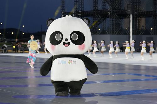 Shubao ist eines der beiden Maskottchen der World Games 2025. | Foto: IMAGO / Xinhua World Games | Zweimal Golf für Julia Hennig