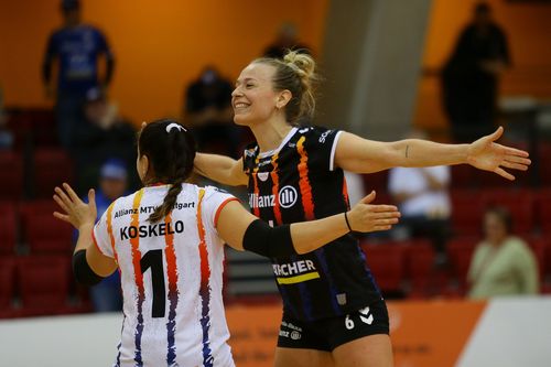 In schwarz sowie in der Libera-Version in weiß präsentierte sich Allianz MTV Stuttgart in der Saison 2024/2025 in den fremden Hallen. | Foto: Pressefoto Baumann Trikotsammlung | Folge 10: Vielfalt und Diversity