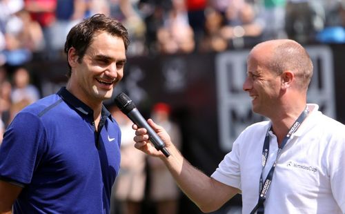 Teo Jägersberg (rechts) beim Interview mit Roger Federer. | Foto: Pressefoto Baumann Podcast | DIE STIMME DES SPORTS mit Teo Jägersberg