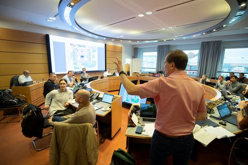 Eindrücke von der Stabsrahmenübung für die UEFA EURO 2024 im Stuttgarter Rathaus. Alle für die Sicherheit relevanten Behörden probten gemeinsam, wie besondere Ereignisse vorausschauend und gut koordiniert werden können. | Foto: Landeshauptstadt Stuttgart / Leif Piechowski EURO 2024 Stuttgart | Wertvolle Lehren für die Vorbereitung
