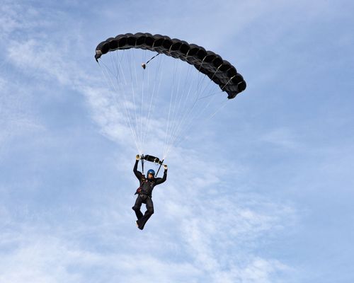 Fallschirmspringen | DM-Silber für Corinna Burk