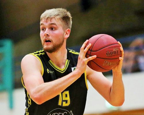 Basketball | Knights starten Helden-Aktion