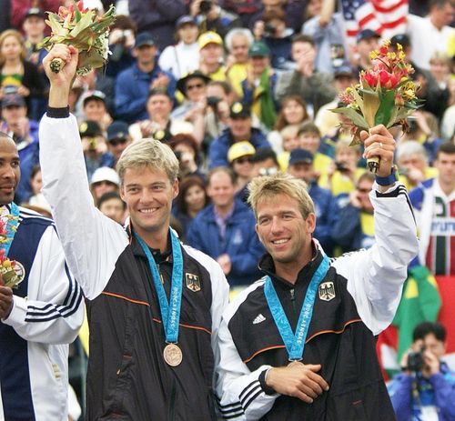 Im Jahr 2020 gewann Jörg Ahmann (rechts) gemeinsam mit Axel Hager Olympia-Bronze. | Foto: Pressefoto Baumann Jahresmotto SPORT IM WANDEL | Folge 16