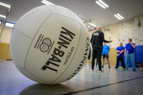 Auch im Kin-Ball gibt es eine Bundesliga. | Foto: IMAGO / Funke Foto Services Podcast | BEYOND SPORTS beschäftigt sich mit Kin-Ball