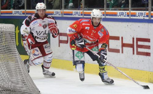 Wer hat's gewusst? Greg Schmidt (rechts) von den Steelers ist in der Saison 2008/2009 zum besten Bully-Spieler der Liga gewählt worden. | Foto: Pressefoto Baumann Sportbücher | Folge 11: EIN VIERTELHUNDERT