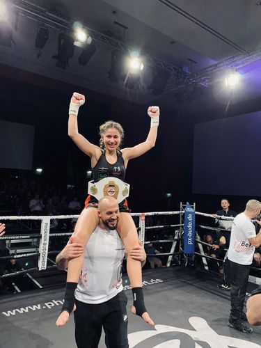 MEIN MOMENT | Europameisterin im Kickboxen