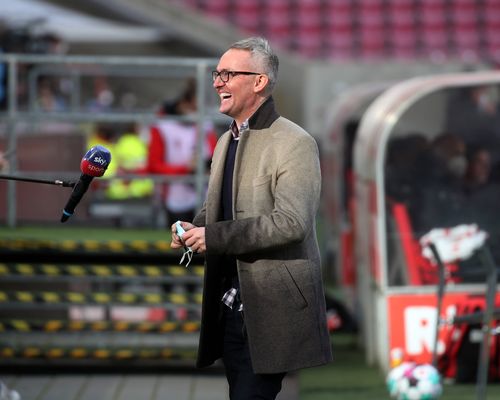 Fußball | Hitzlsperger übergibt an Wehrle