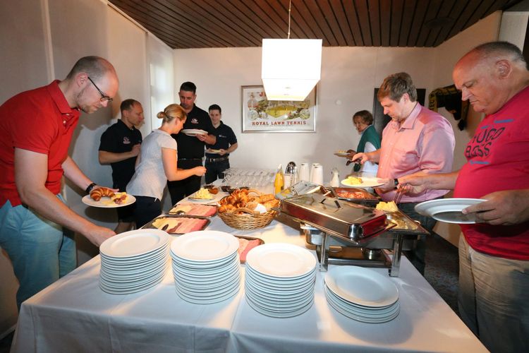 Bundesliga-Brunch 2015 beim TEC Waldau Stuttgart