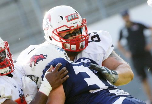 Rainer Mann (links) in Aktion. | Foto: Pressefoto Baumann Event der Woche | Letztes Heimspiel der Scorpions