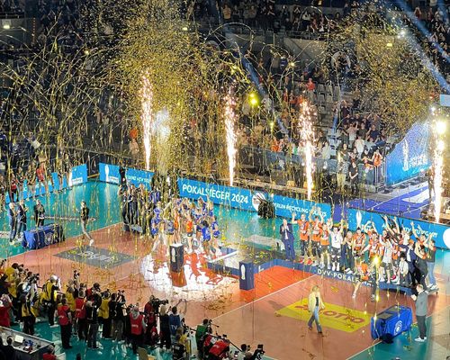 Volleyball | Allianz MTV Stuttgart gewinnt Pokal