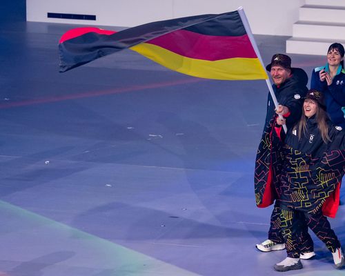 ONDA MILANESE | Schwäbisches Fahnen-Duo