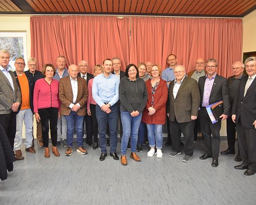 Sportgeschichte | Erich Hägele bleibt Vorsitzender des IfSG