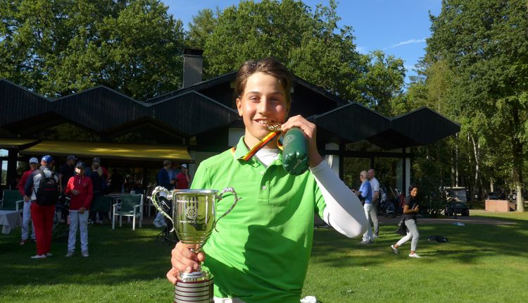 Golf | Simon Süntzenich wird Deutscher Meister