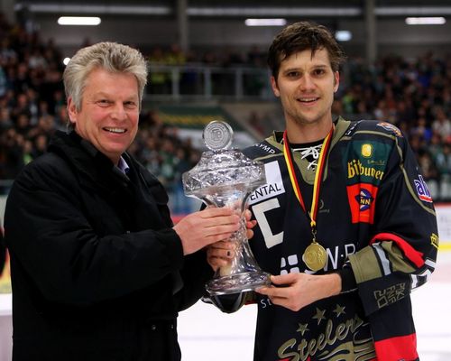 SPORTLICHES RATHAUS | Jürgen Kessing