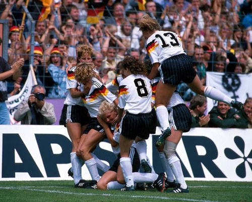 ZEITREISE | DFB-Frauen sind Rekord-Europameister