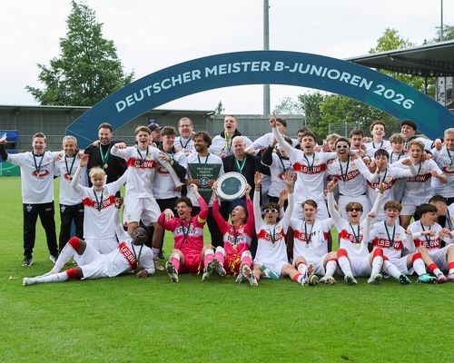 Fußball | B-Junioren des VfB Stuttgart schnappen sich den Titel