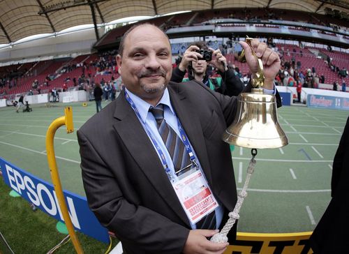 Der Bürgermeister von Kommune A ist Präsident des Landessportverbandes Baden-Württemberg. | Foto: Pressefoto Baumann KOMMUNALES SPORTQUIZ | Folge 1