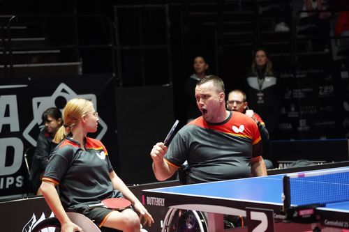 Weltmeisterliche Vorstellung: Thomas Brüchle (rechts) und Sandra Mikolaschek . | Foto: Deutscher Behindertensportverband / Hannes Doesseler Para-Tischtennis | Brüchle gewinnt WM-Gold