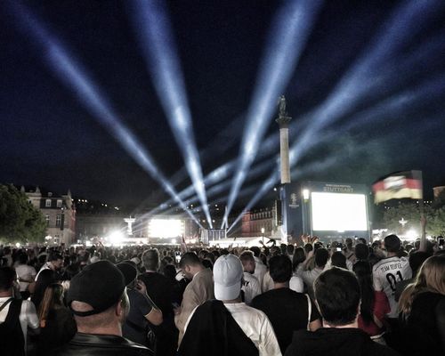 Regio TV | Fans feiern den deutschen Auftaktsieg