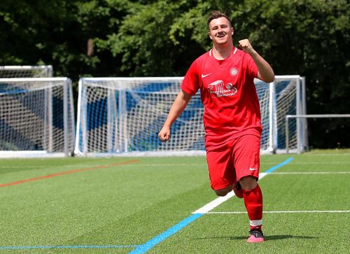 Aleksandar Stoilov vom MK Makedonija Stuttgart ist der erfolgreichste Torjäger Deutschlands. | Foto: Pressefoto Baumann Regio TV | Sportlicher Jahresrückblick