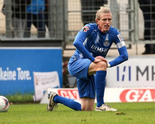 13. November | Kickers-Film EIN TRAUM IN BLAU im Stuttgarter Delphi Arthaus Kino