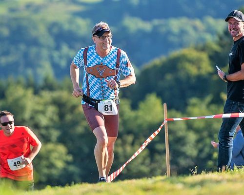 SPORTLICHES RATHAUS | Reinhold Sczuka