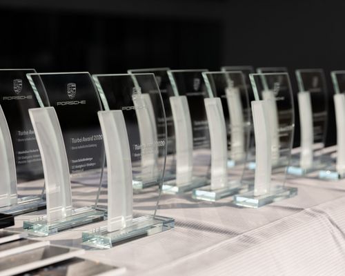 Auszeichnung | Zwölf Talente erhalten Award