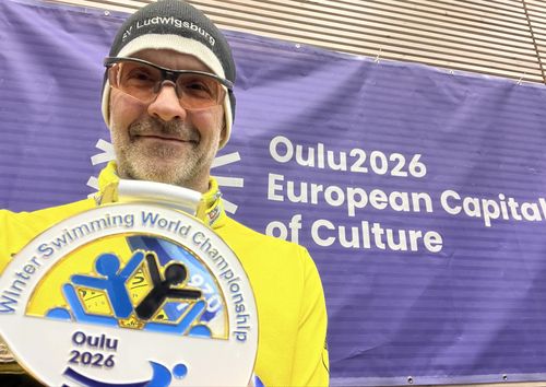 Eisschwimmen | Martin Tschepe wird Doppel-Weltmeister 