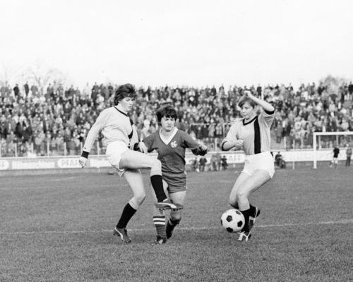 ZEITREISE | Neuere Forschungen zur Fußballgeschichte