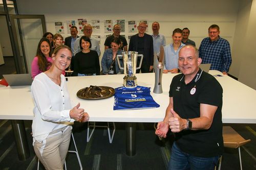 Kim Oszvald-Renkema (links) hat mit Allianz MTV Stuttgart in dieser Saison viele Titel gewonnen. | Foto: Pressefoto Baumann Regio TV | Setzt Allianz MTV Stuttgart die Serie fort?