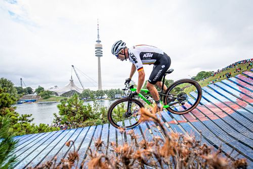 SWR Sport | Porträt des Radsportlers Schwarzbauer