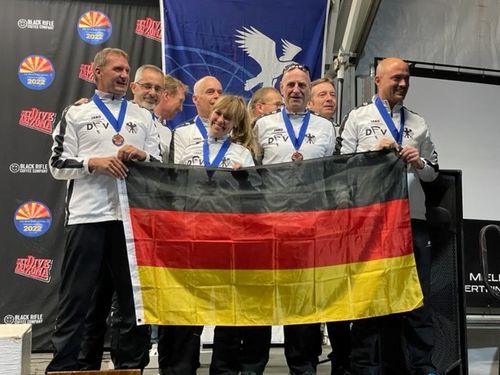 Fallschirmspringen | Göran Meyer gewinnt WM-Bronze