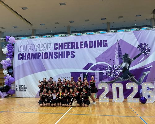 Cheerleading | Erfolgreiche EM für die Dancing Shoes