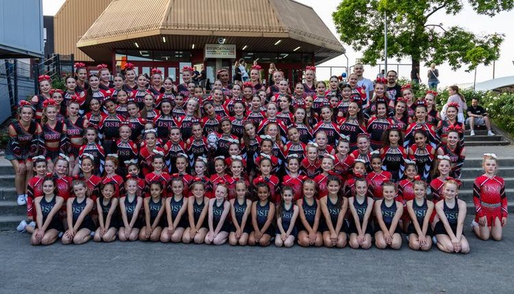 Cheerleading | Drei Titel für die Dancing Shoes