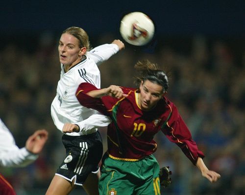 SWR Sport | Nia Künzer zu "50 Jahre Frauenfußball"