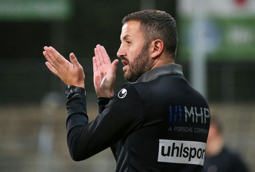 Fußball | Trainer Mustafa Ünal bleibt bei den Kickers
