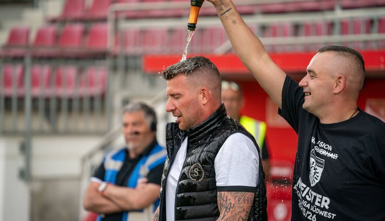 Fußball | SG Sonnenhof Großaspach gelingt der Durchmarsch