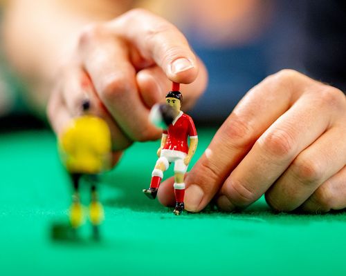 YouTube | TKC-Riege kommt bei Tipp-Kick-Doku zu Wort