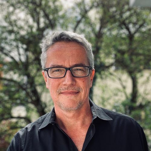 Johannes Seemüller hat das Buch "Am Limit" geschrieben. | Foto: privat SPORTPSYCHOLOGIE | Johannes Seemüller