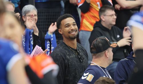 Auszeichnung | Leo Neugebauer schafft den Hattrick