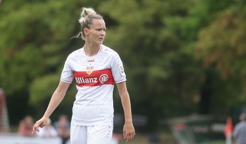 Jana Beuschlein | Foto: Pressefoto Baumann Podcast | BRUSTRINGFRAUEN mit Jana Beuschlein