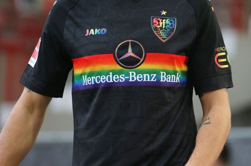 Trikotsammlung | Folge 12: Der Regenbogen-Brustring