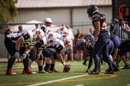 Die Stuttgart Scorpions Sisters (links) stehen im Endspiel. | Foto: Ralf Krengel Sportveranstaltungen in dieser Woche