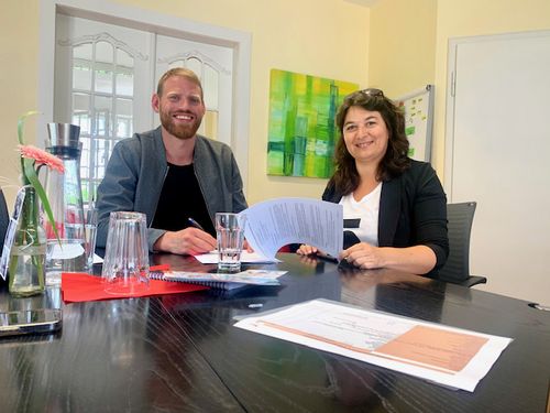 Freuen sich auf die Zusammenarbeit: Manuel Späth und Carola Orszulik. | Foto: SSV Esslingen Personalie | Aufbruch in eine neue Ära