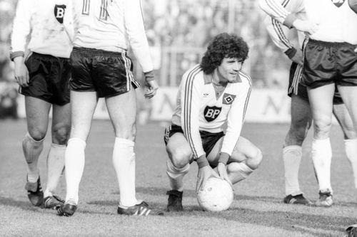 ZEITREISE | Neuere Forschungen zur Fußballgeschichte