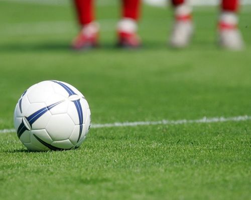 Fußball | Die Profis pausieren